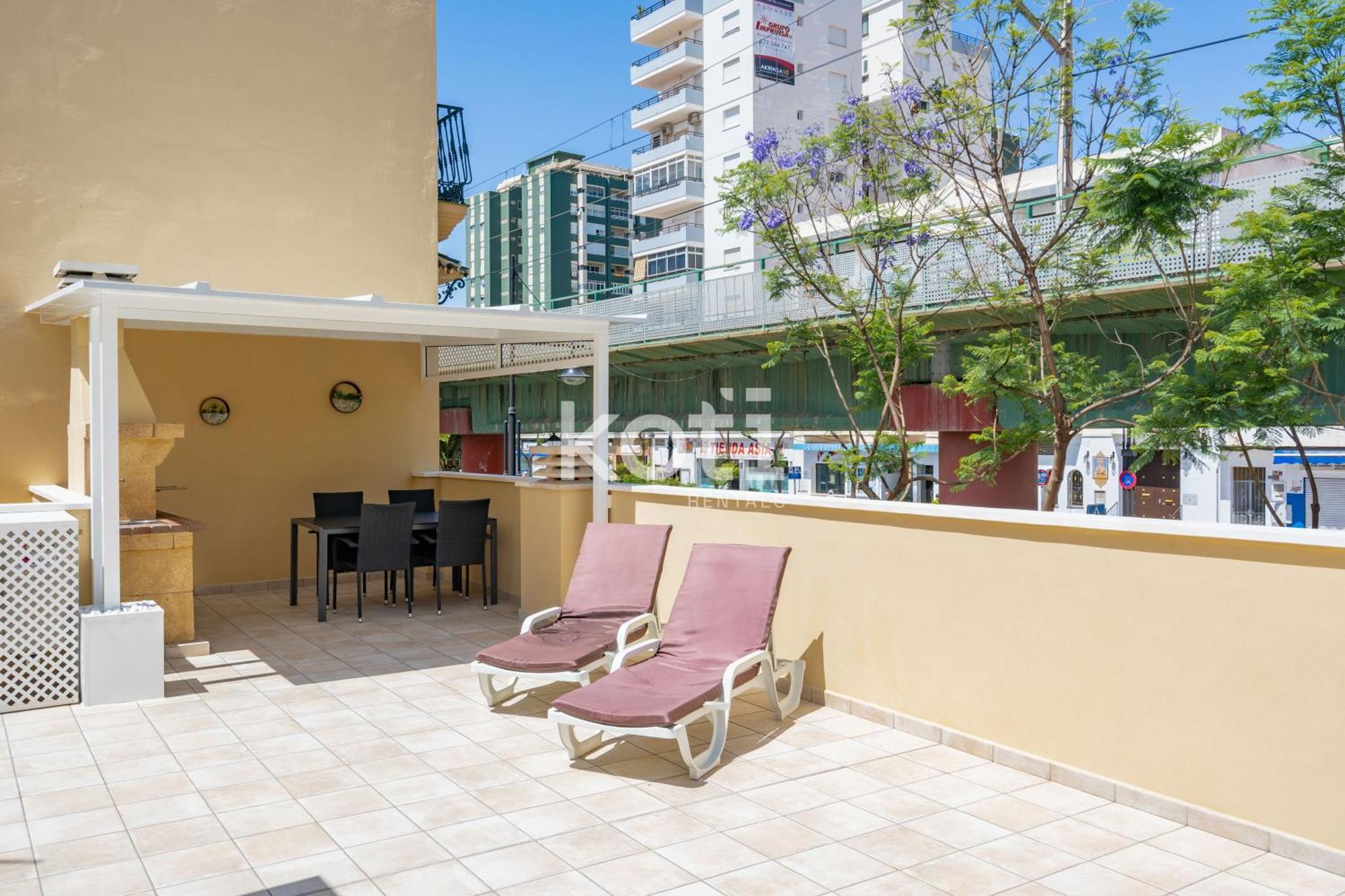 Koti Rentals - Casita Rosario Pino Rooftop Y Bbq Fuengirola Exteriör bild